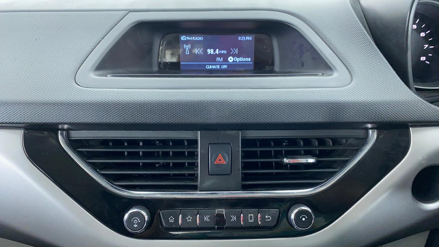 2018 Tata NEXON XT 1.2, Petrol, Manual, 32,682 km, Infotainment System