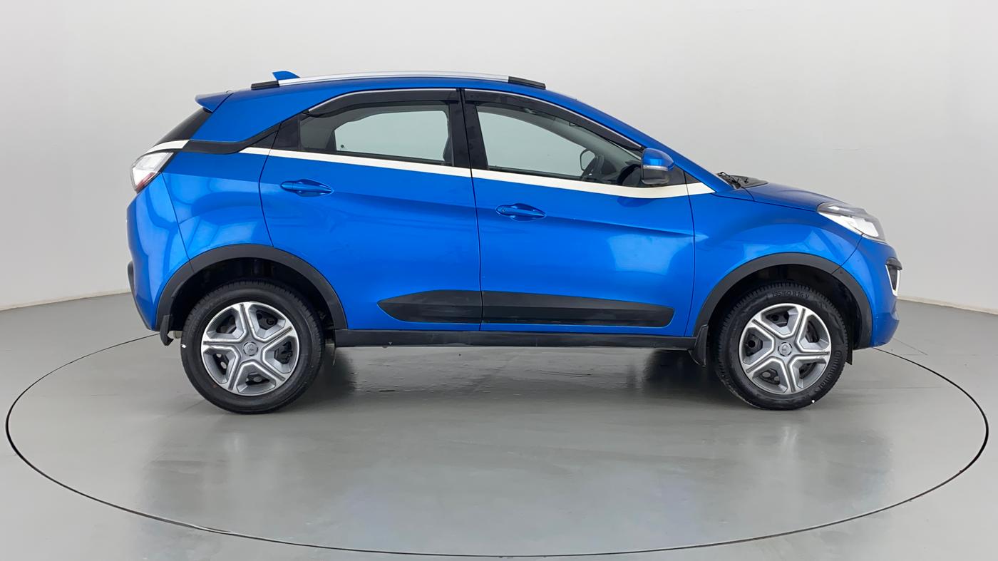 2018 Tata NEXON XT 1.2, Petrol, Manual, 32,682 km, Right Side View
