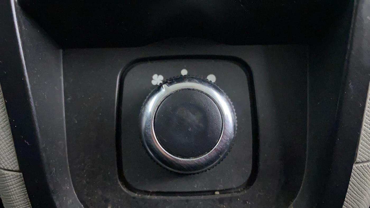 2018 Tata NEXON XT 1.2, Petrol, Manual, 32,682 km, Rear AC Temperature Control