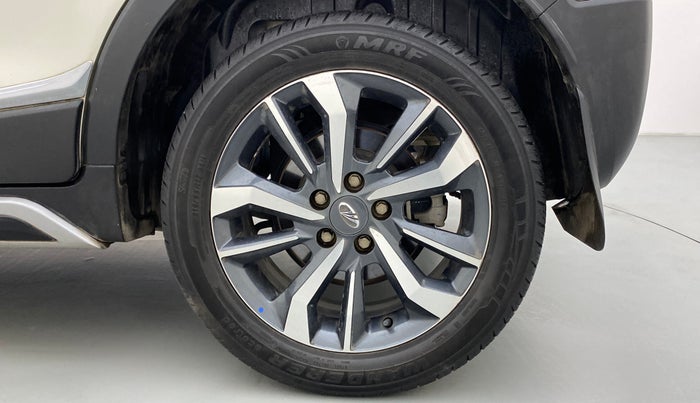 2021 Mahindra XUV300 W8 (O) DIESEL  AT, Diesel, Automatic, 39,403 km, Left Rear Wheel