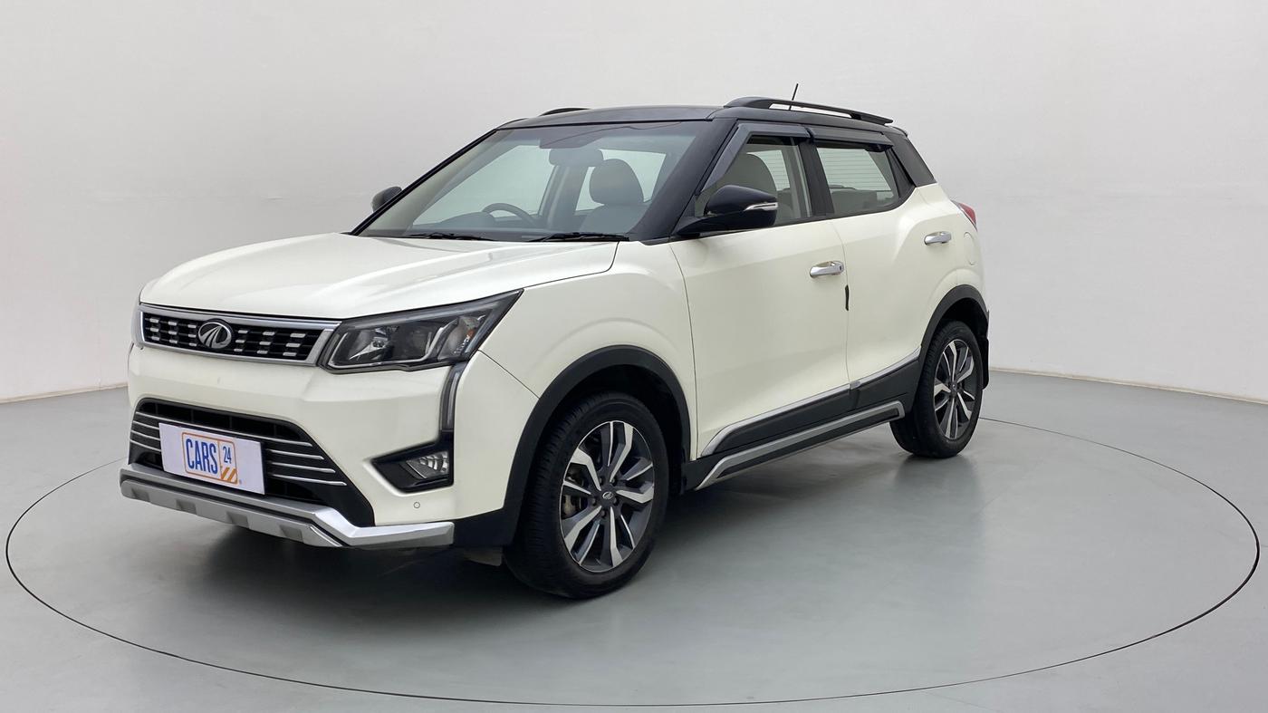 2021 Mahindra XUV300 W8 (O) DIESEL  AT, Diesel, Automatic, 39,403 km, Left Front Diagonal