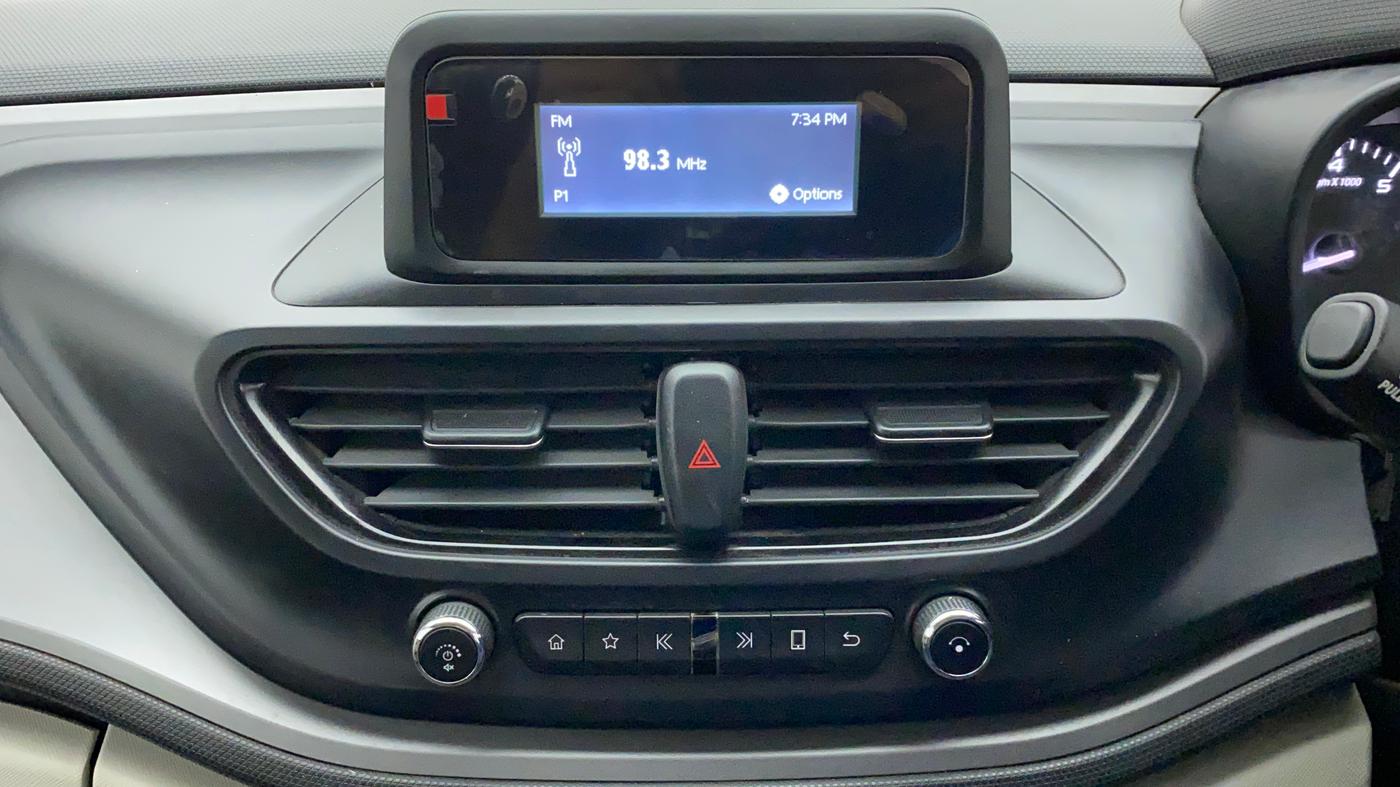 2021 Tata ALTROZ XM PETROL, Petrol, Manual, 43,540 km, Infotainment System