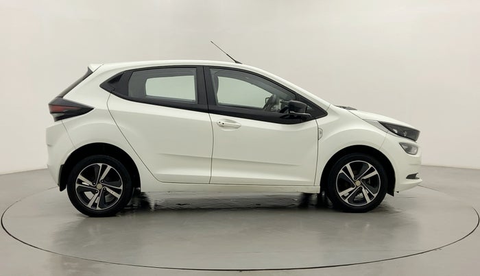 2020 Tata ALTROZ XZ 1.2, Petrol, Manual, 21,479 km, Right Side View