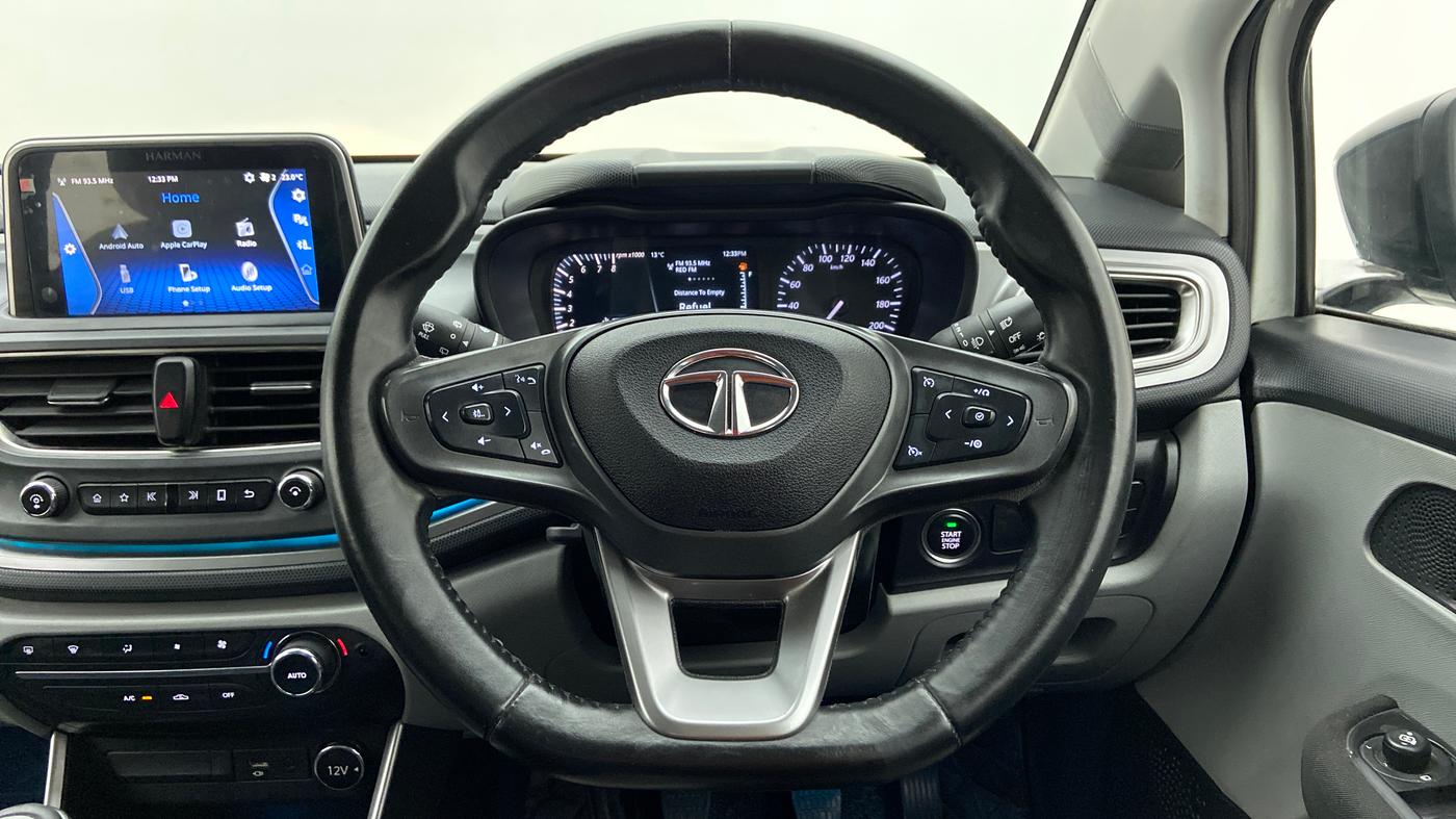 2020 Tata ALTROZ XZ 1.2, Petrol, Manual, 21,479 km, Steering Wheel Close Up