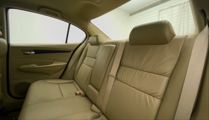 2012 Honda City 1.5L I-VTEC V AT SUNROOF, Petrol, Automatic, 94,387 km, Right Side Rear Door Cabin