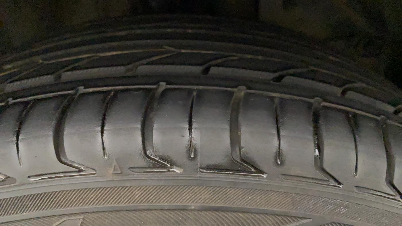 2012 Honda City 1.5L I-VTEC V AT SUNROOF, Petrol, Automatic, 94,387 km, Left Rear Tyre Tread