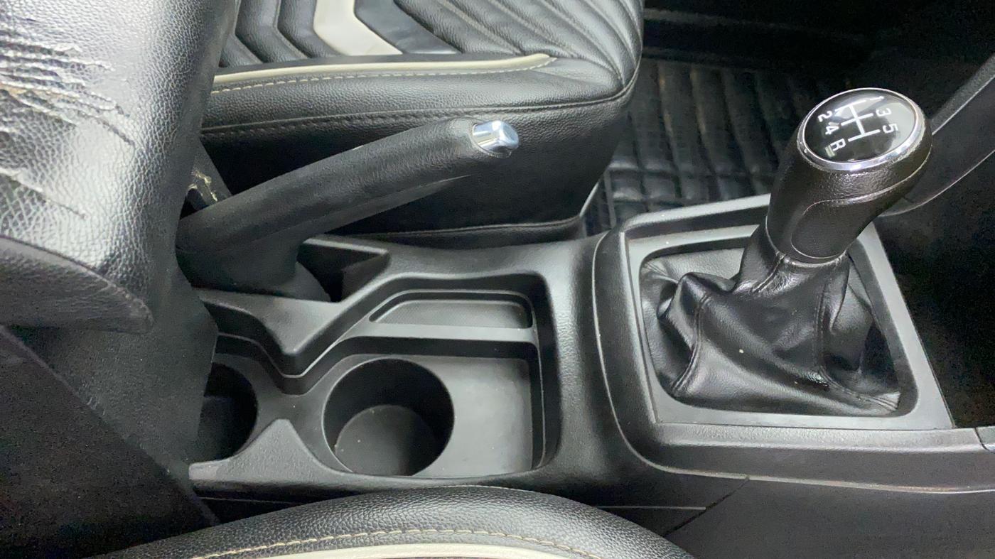 2018 Maruti Vitara Brezza ZDI, Diesel, Manual, 81,360 km, Gear Lever
