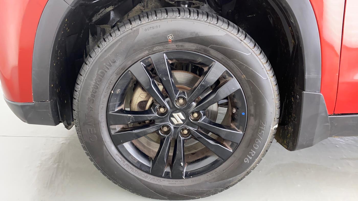 2018 Maruti Vitara Brezza ZDI, Diesel, Manual, 81,360 km, Left Front Wheel