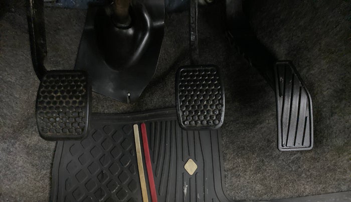 2018 Maruti Alto 800 LXI, Petrol, Manual, 11,011 km, Pedals