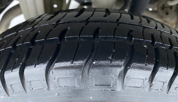 2018 Maruti Alto 800 LXI, Petrol, Manual, 11,011 km, Right Rear Tyre Tread