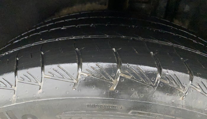 2022 Hyundai ALCAZAR 1.5 SIGNATURE (O) AT 7STR, Diesel, Automatic, 40,094 km, Left Rear Tyre Tread