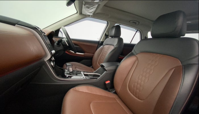 2022 Hyundai ALCAZAR 1.5 SIGNATURE (O) AT 7STR, Diesel, Automatic, 40,094 km, Right Side Front Door Cabin