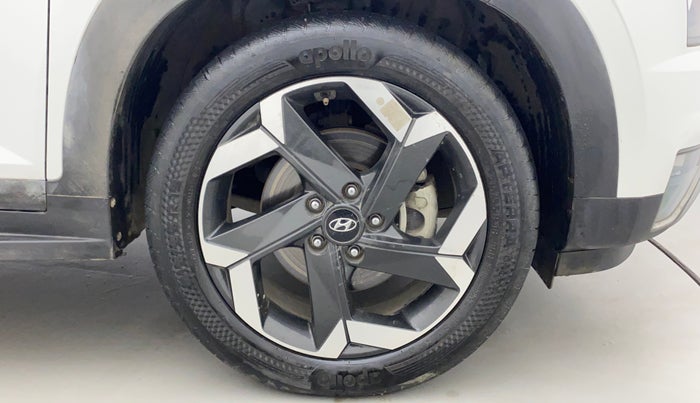 2022 Hyundai ALCAZAR 1.5 SIGNATURE (O) AT 7STR, Diesel, Automatic, 40,094 km, Right Front Wheel