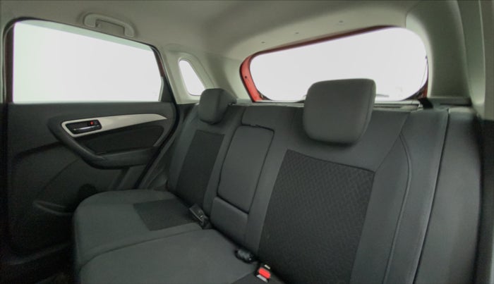 2016 Maruti Vitara Brezza ZDI, Diesel, Manual, 57,908 km, Right Side Rear Door Cabin