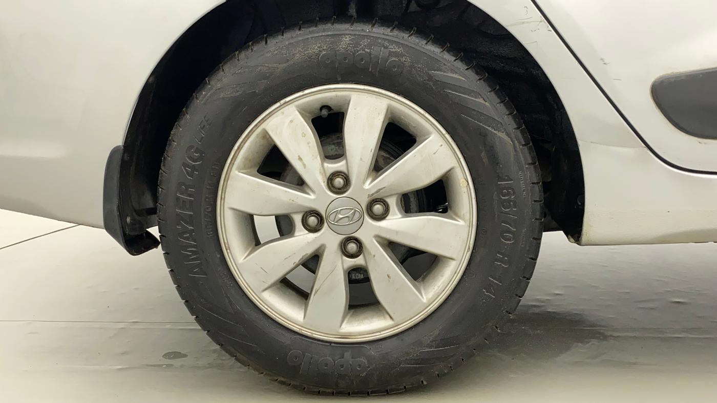 2015 Hyundai Xcent SX 1.2 (O), Petrol, Manual, 92,511 km, Right Rear Wheel