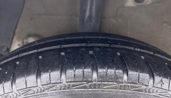 2017 Hyundai Xcent S 1.2, Petrol, Manual, 42,035 km, Right Rear Tyre Tread