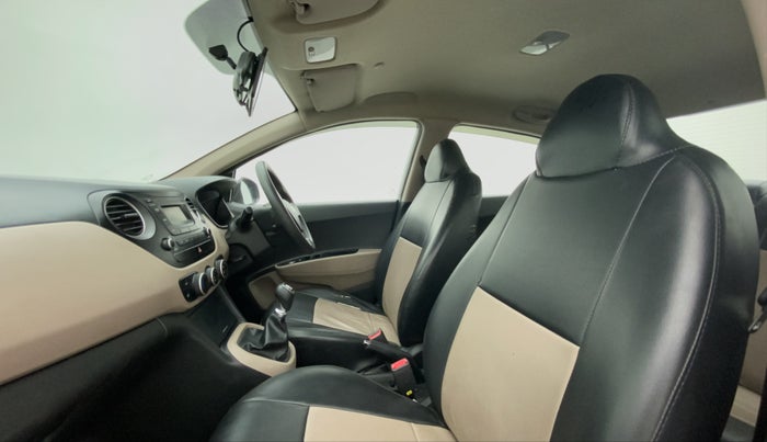 2017 Hyundai Xcent S 1.2, Petrol, Manual, 42,035 km, Right Side Front Door Cabin