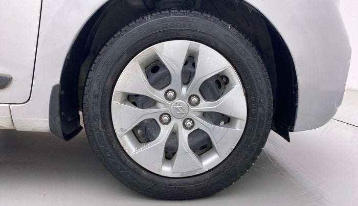 2017 Hyundai Xcent S 1.2, Petrol, Manual, 42,035 km, Right Front Wheel