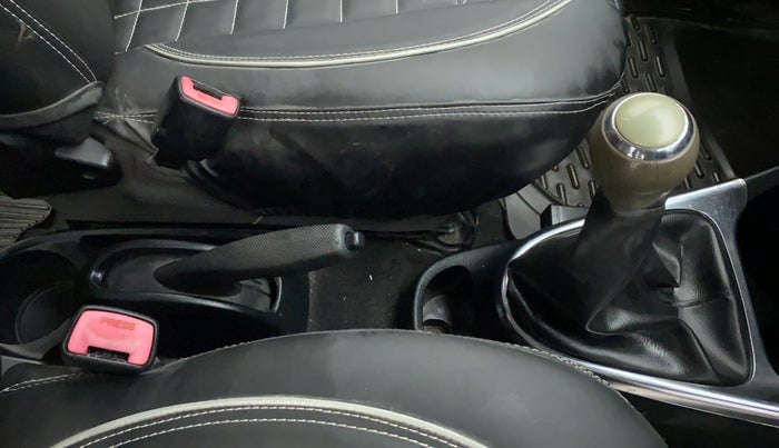 2012 Toyota Etios G, Petrol, Manual, 57,600 km, Gear Lever