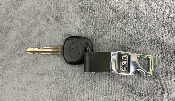 2012 Toyota Etios G, Petrol, Manual, 57,600 km, Key Close Up