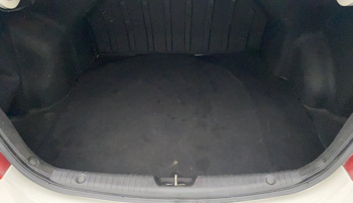 2017 Hyundai Verna 1.6 CRDI SX, Diesel, Manual, 93,041 km, Boot Inside