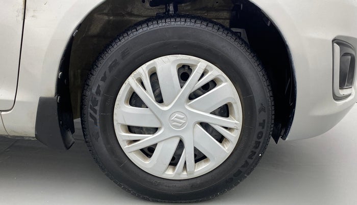 2015 Maruti Swift VXI, Petrol, Manual, 33,039 km, Right Front Wheel