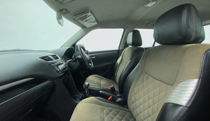2015 Maruti Swift VXI, Petrol, Manual, 33,039 km, Right Side Front Door Cabin