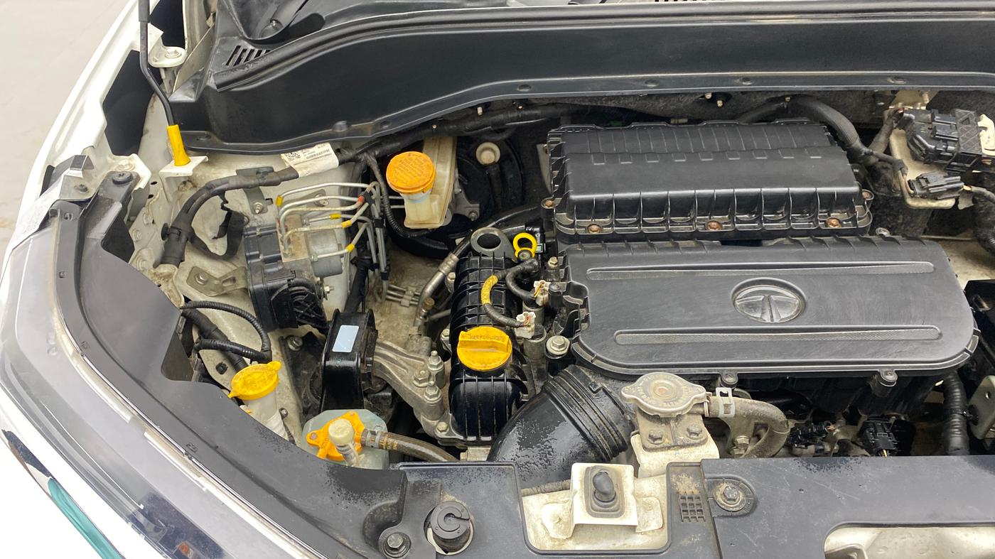2021 Tata PUNCH ACCOMPLISHED AMT, Petrol, Automatic, 26,218 km, Engine View - Right