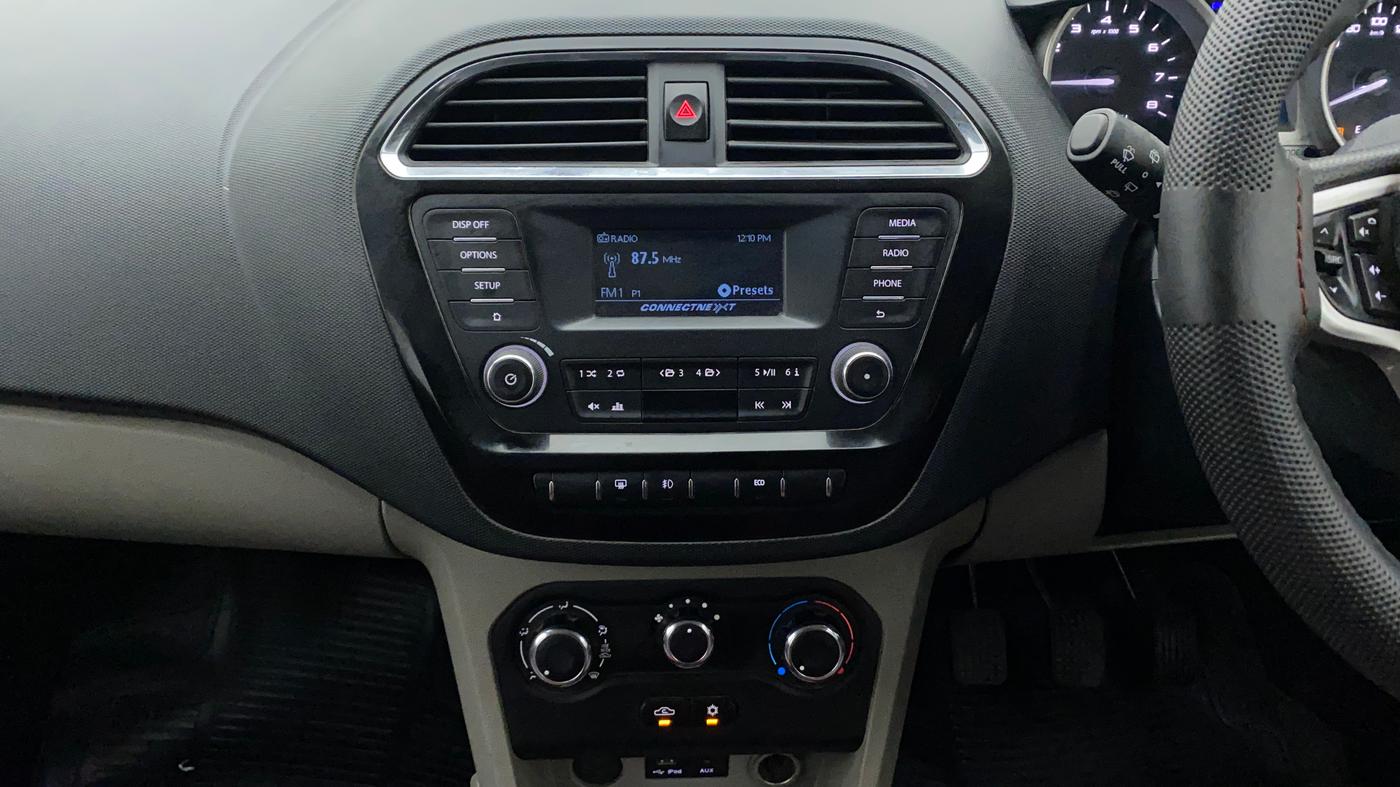 2016 Tata Tiago XZ PETROL, Petrol, Manual, 65,210 km, Air Conditioner