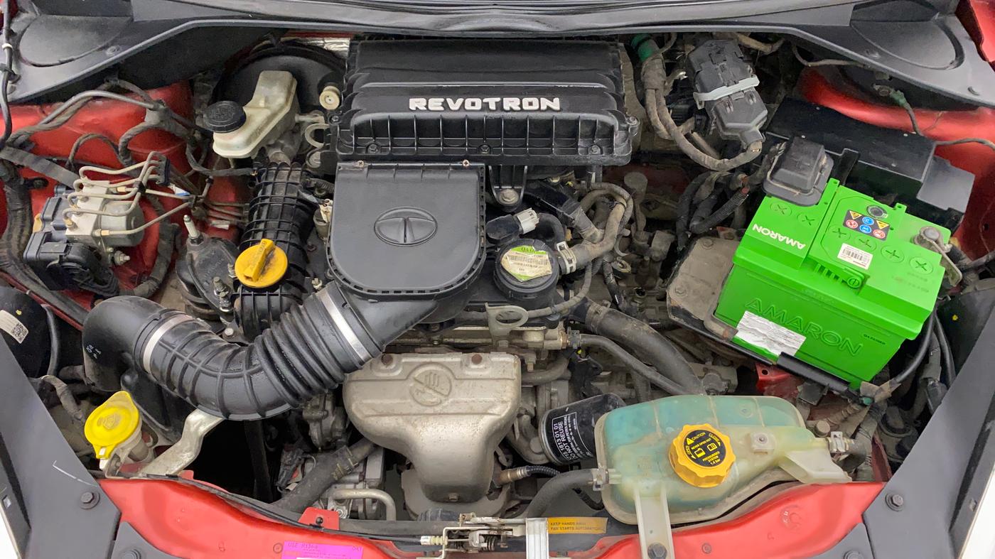 2016 Tata Tiago XZ PETROL, Petrol, Manual, 65,210 km, Open Bonet