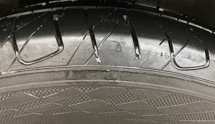 2018 Hyundai Creta SX AT 1.6 PETROL, Petrol, Automatic, 65,464 km, Right Rear Tyre Tread