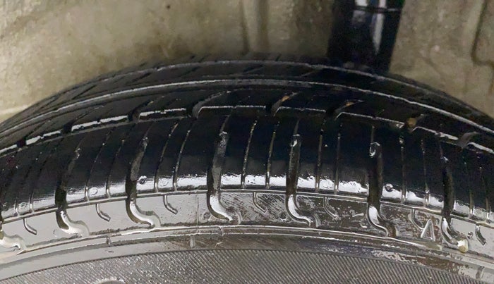 2019 Maruti New Wagon-R VXI 1.2, CNG, Manual, 74,156 km, Left Rear Tyre Tread