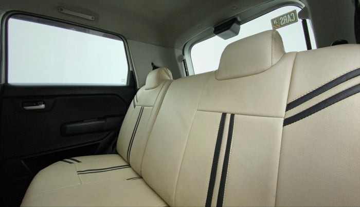 2019 Maruti New Wagon-R VXI 1.2, CNG, Manual, 74,156 km, Right Side Rear Door Cabin