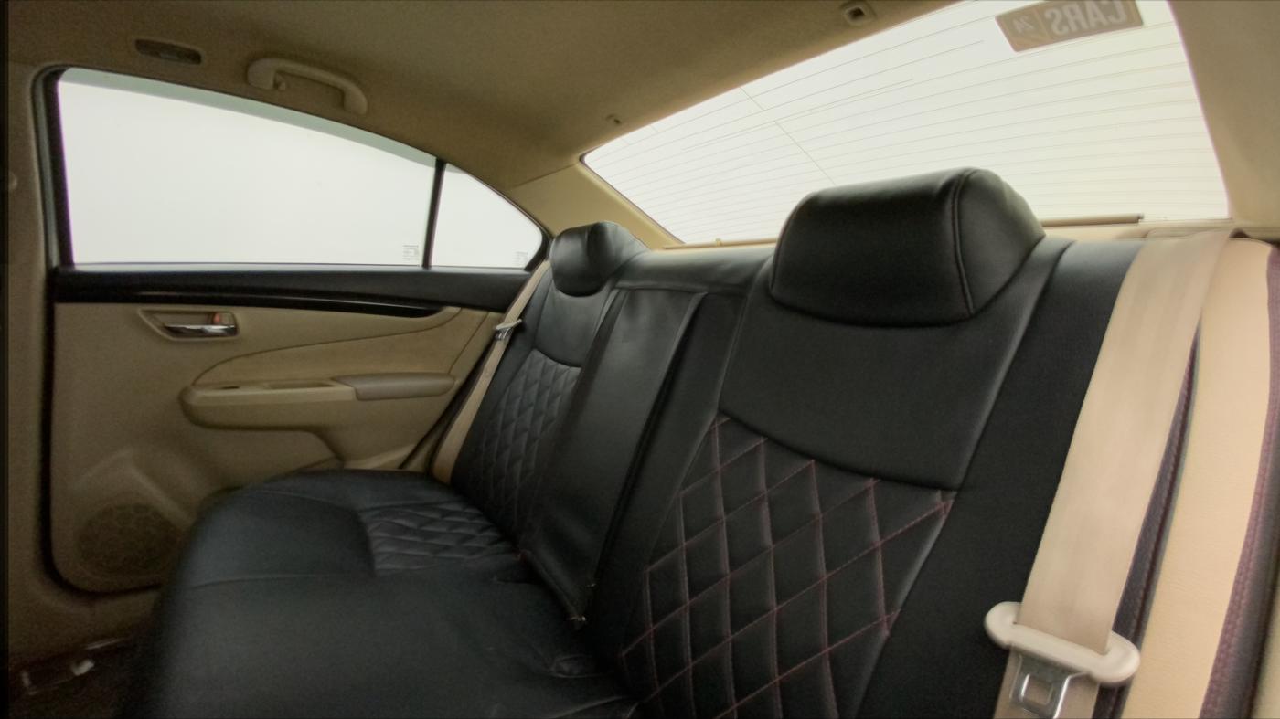 2016 Maruti Ciaz ZDI SHVS, Diesel, Manual, 90,007 km, Right Side Rear Door Cabin