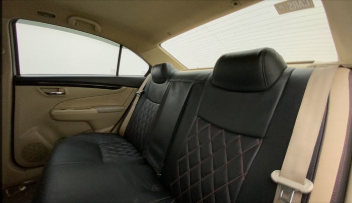2016 Maruti Ciaz ZDI SHVS, Diesel, Manual, 90,007 km, Right Side Rear Door Cabin