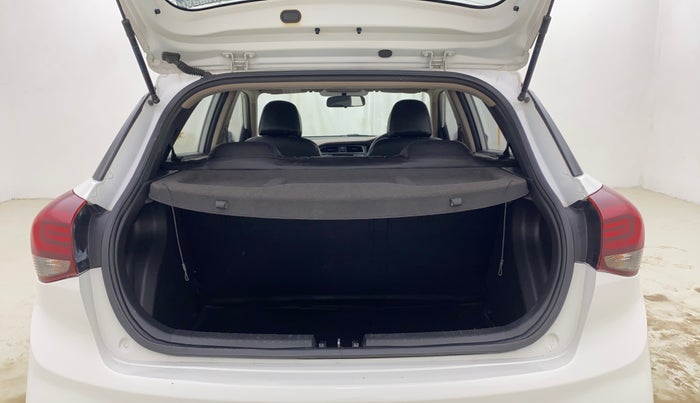 2018 Hyundai Elite i20 SPORTZ 1.2, Petrol, Manual, 95,311 km, Boot Inside