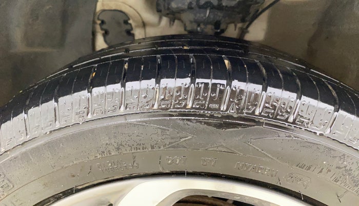 2018 Hyundai Elite i20 SPORTZ 1.2, Petrol, Manual, 95,311 km, Left Front Tyre Tread