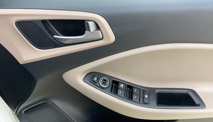 2018 Hyundai Elite i20 SPORTZ 1.2, Petrol, Manual, 95,311 km, Driver Side Door Panels Control