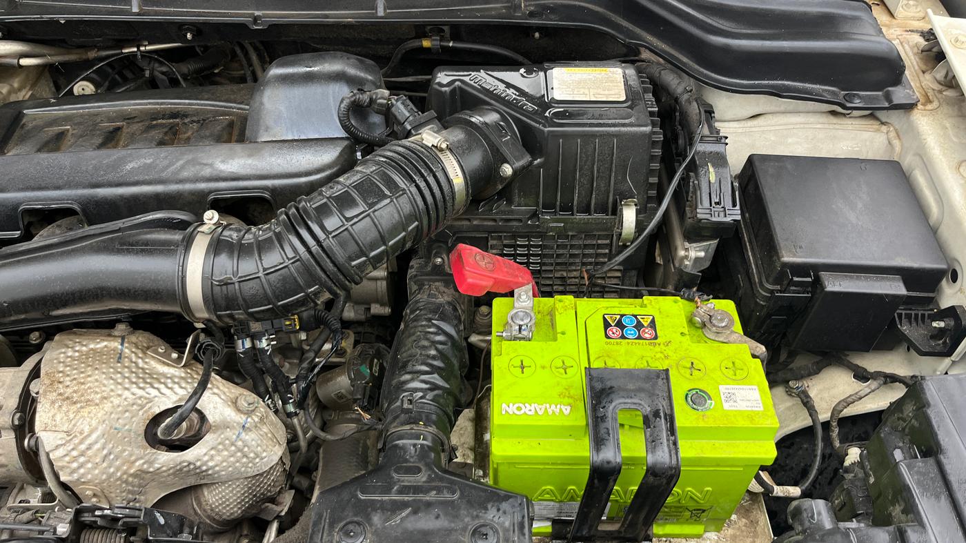 2022 Mahindra XUV300 W8 1.5 DIESEL, Diesel, Manual, 44,851 km, Engine View - Left