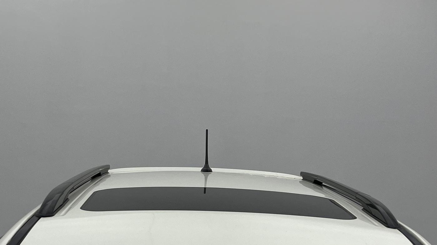 2022 Mahindra XUV300 W8 1.5 DIESEL, Diesel, Manual, 44,851 km, Moonroof/ Sunroof