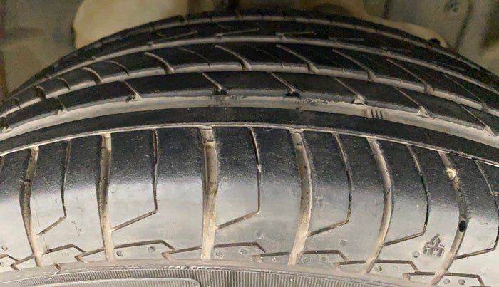 2016 Ford Ecosport TITANIUM 1.5L PETROL, Petrol, Manual, 89,303 km, Right Front Tyre Tread