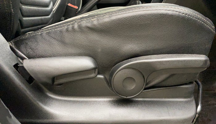 2018 Maruti Vitara Brezza ZDI, Diesel, Manual, 85,198 km, Driver Side Adjustment Panel