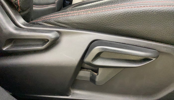 2022 Tata NEXON XZ PLUS DIESEL, Diesel, Manual, 71,797 km, Driver Side Adjustment Panel