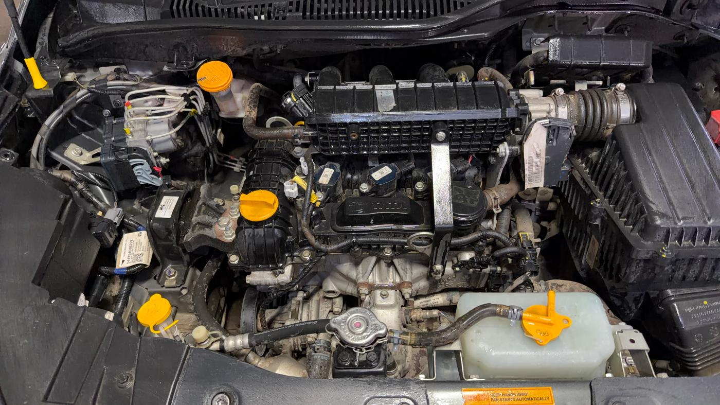 2023 Tata ALTROZ XZ + SUNROOF, Petrol, Manual, 26,172 km, Engine View - Right