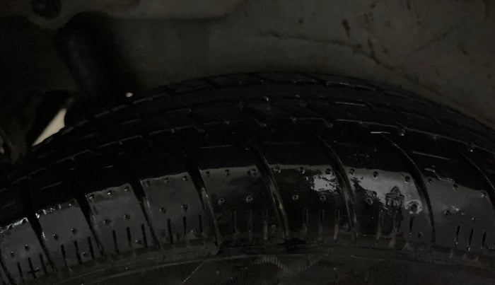 2013 Maruti Wagon R 1.0 VXI, Petrol, Manual, 15,470 km, Right Rear Tyre Tread
