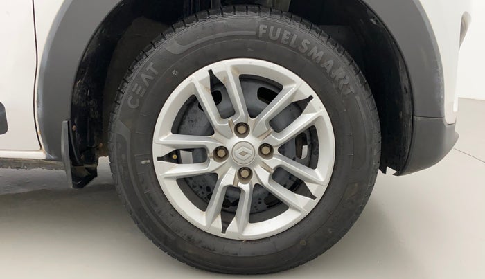 2021 Renault TRIBER RXT AMT, Petrol, Automatic, 27,266 km, Right Front Wheel