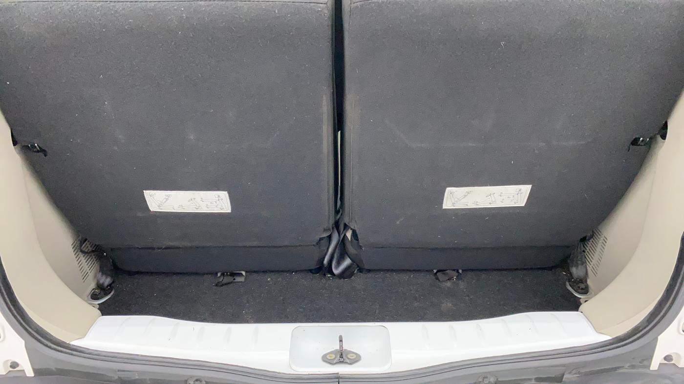 2021 Renault TRIBER RXT AMT, Petrol, Automatic, 27,266 km, Boot Inside