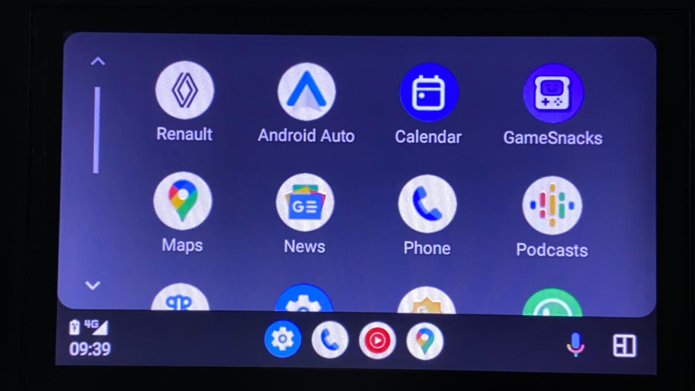 2021 Renault TRIBER RXT AMT, Petrol, Automatic, 27,266 km, Apple CarPlay and Android Auto