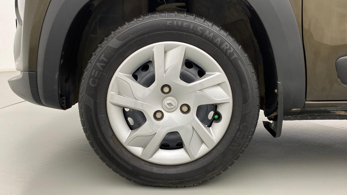 2020 Renault Kwid 1.0 RXT Opt, Petrol, Manual, 19,142 km, Left Front Wheel