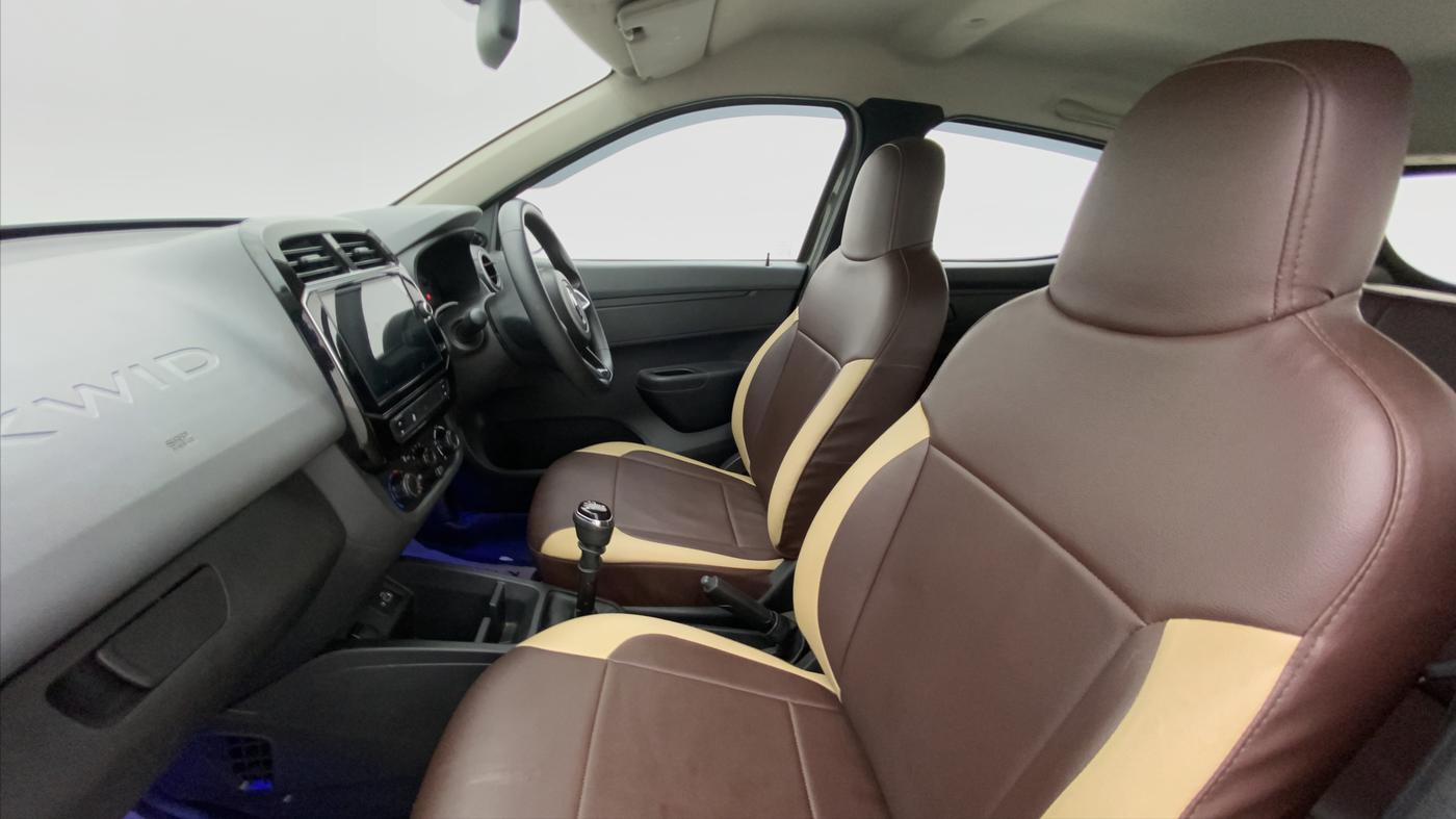 2020 Renault Kwid 1.0 RXT Opt, Petrol, Manual, 19,142 km, Right Side Front Door Cabin